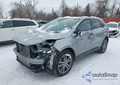 2021 Ford Edge Titanium z USA, uszkodzony, nr VIN 2FMPK4K93MBA58356